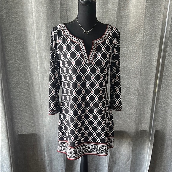 White House Black Market Black and White Patterned Dress - Picture 1 of 5